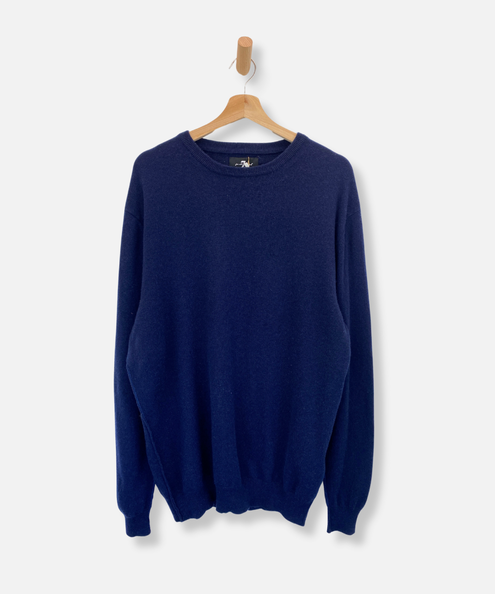 Secondhand cashmere jumper