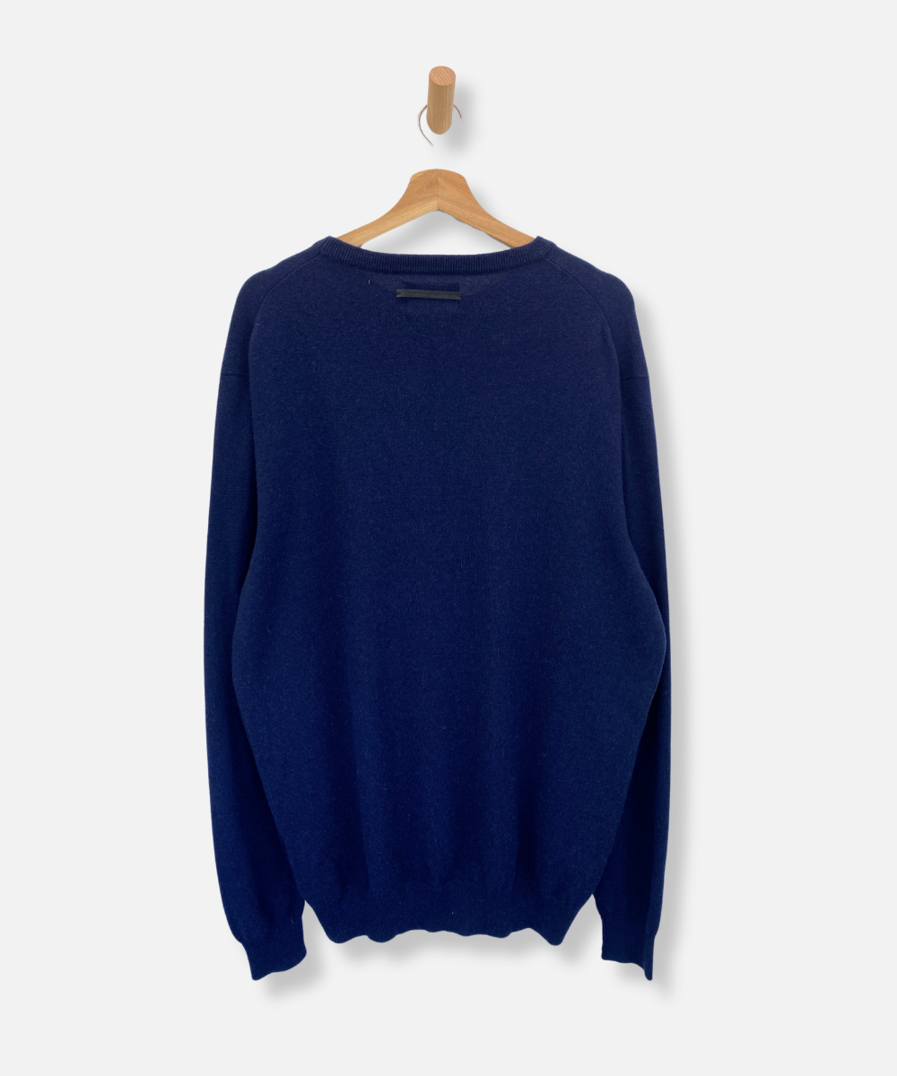 Secondhand cashmere jumper