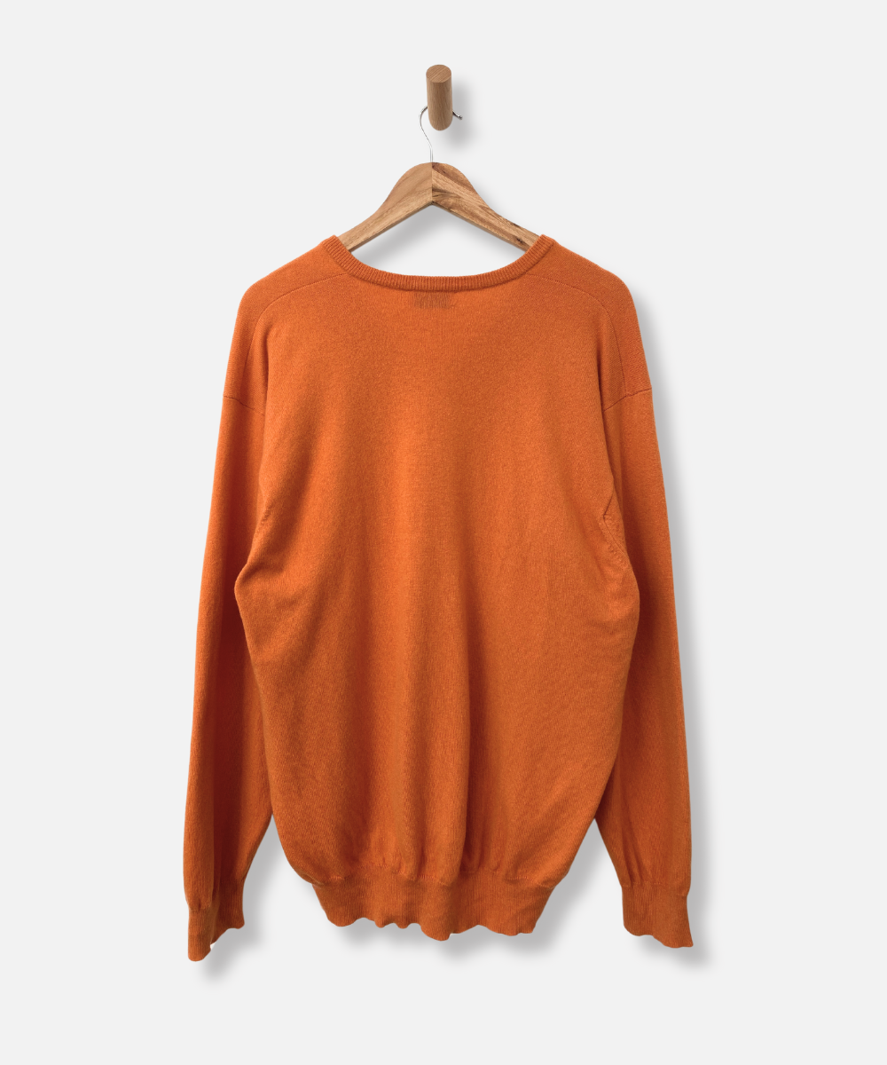 Secondhand cashmere jumper