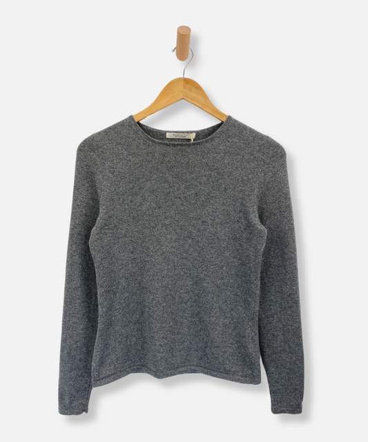 Secondhand cashmere jumper