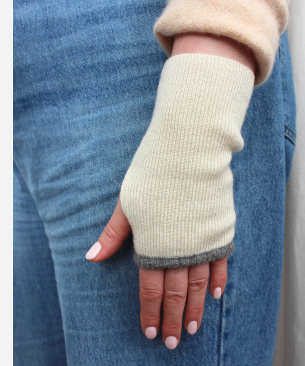 Reclaimed cashmere hand warmers