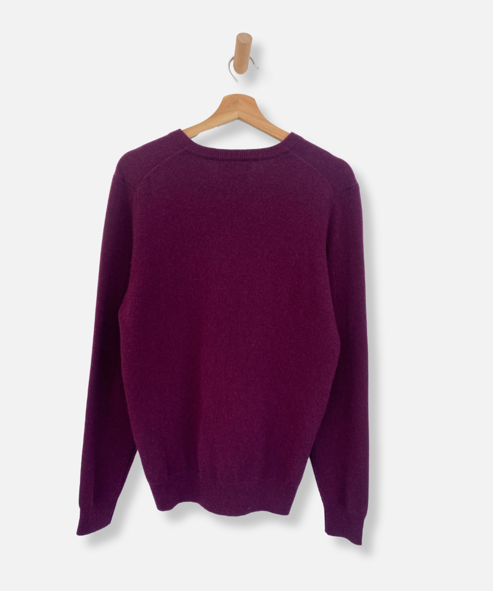 Secondhand cashmere jumper