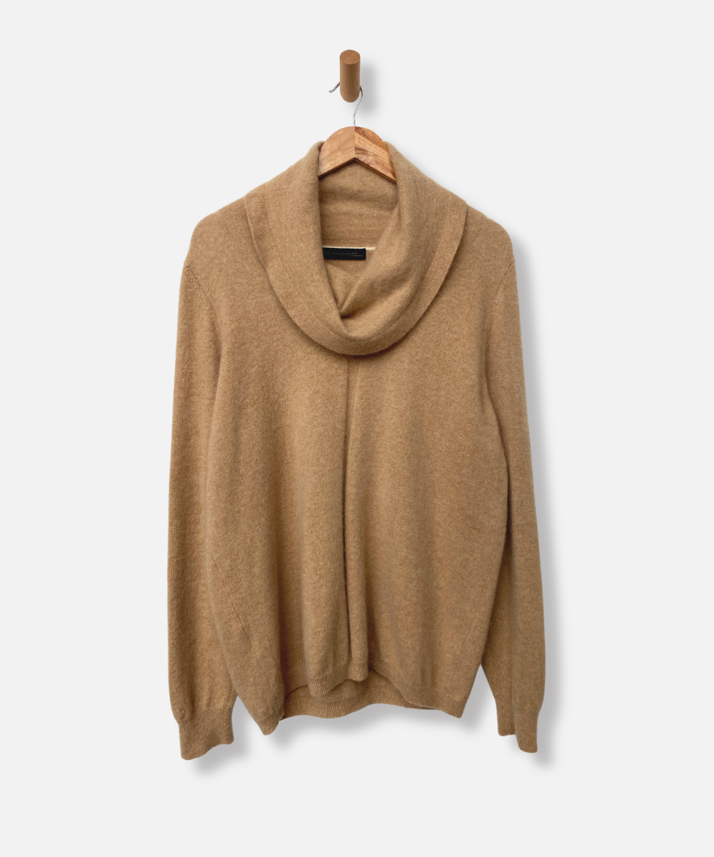 Secondhand cashmere jumper