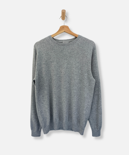 Secondhand cashmere jumper