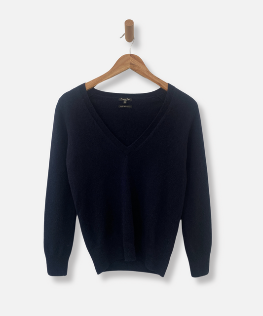 Secondhand cashmere jumper