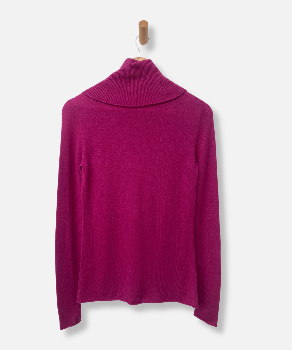 Secondhand cashmere jumper