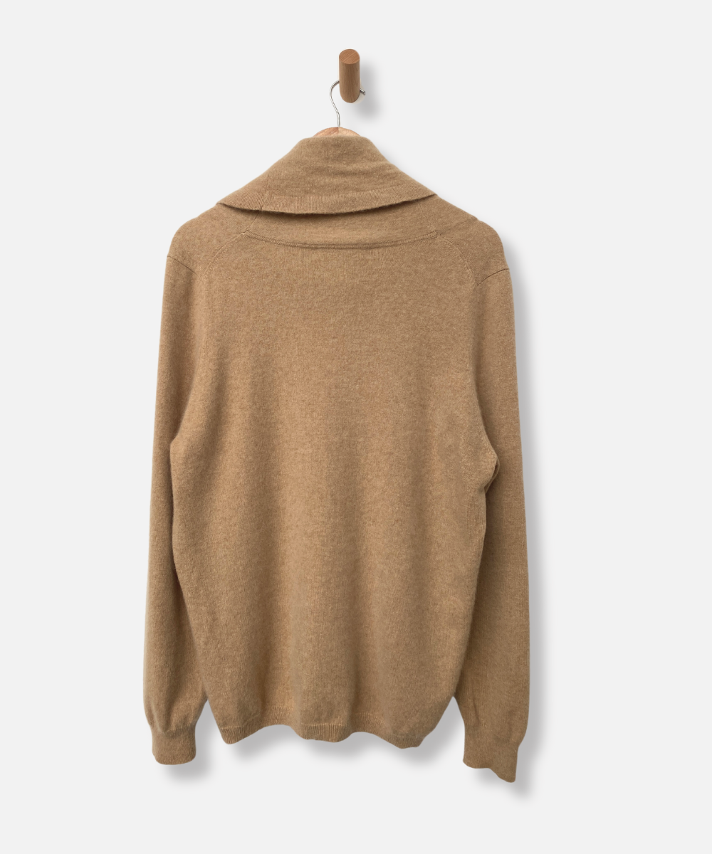 Secondhand cashmere jumper