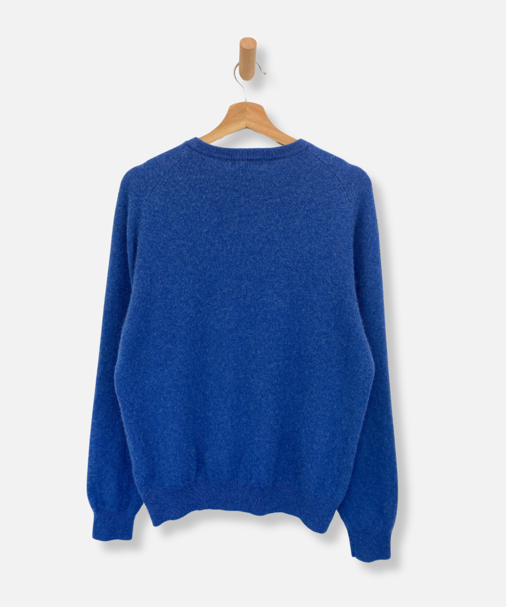 Secondhand cashmere jumper