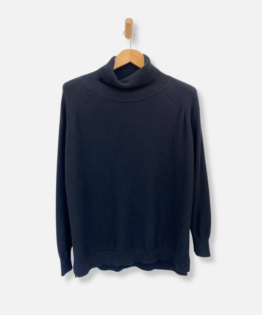 Secondhand cashmere jumper