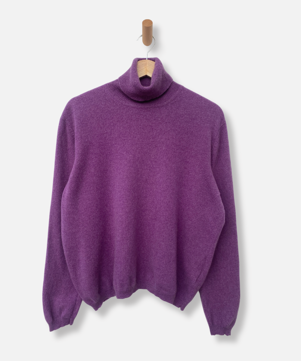 Secondhand cashmere jumper