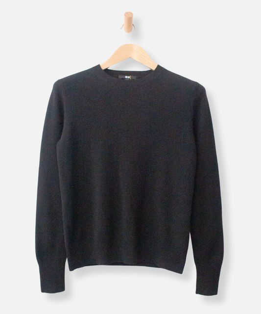 Secondhand cashmere jumper