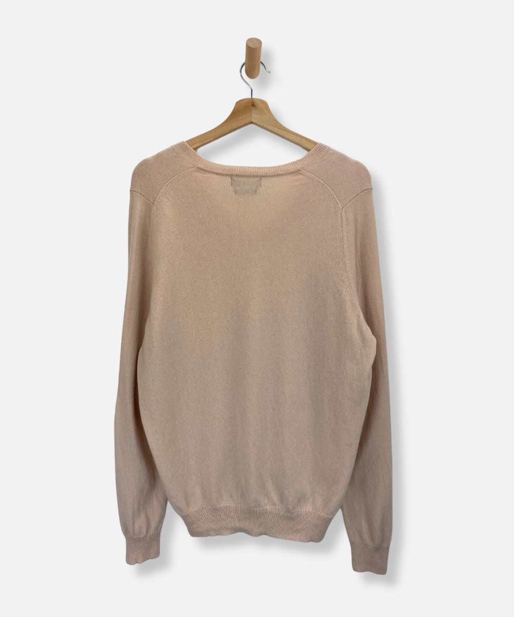 Secondhand cashmere jumper