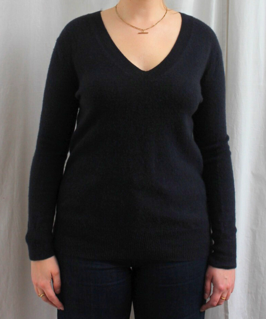 Secondhand cashmere jumper