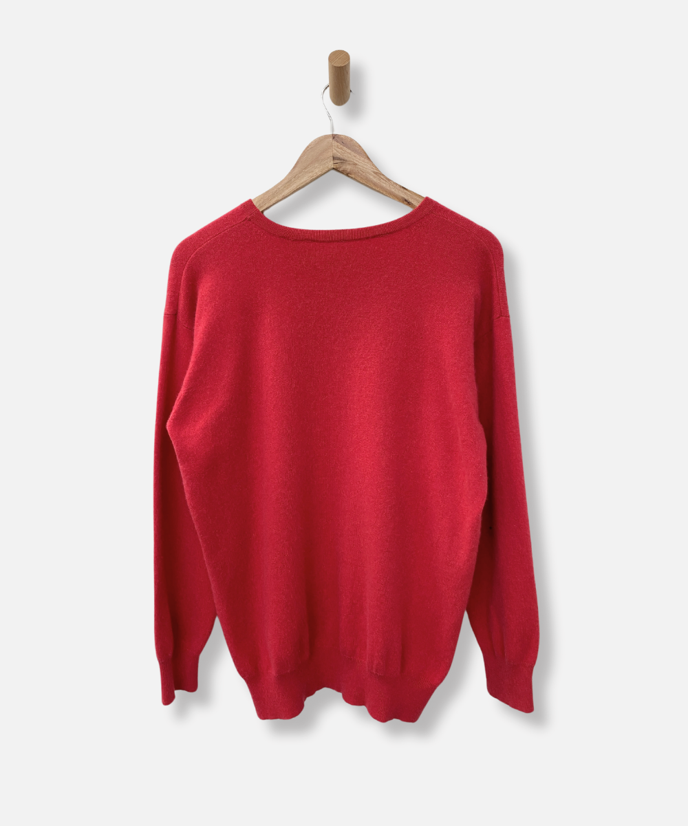 Secondhand cashmere jumper