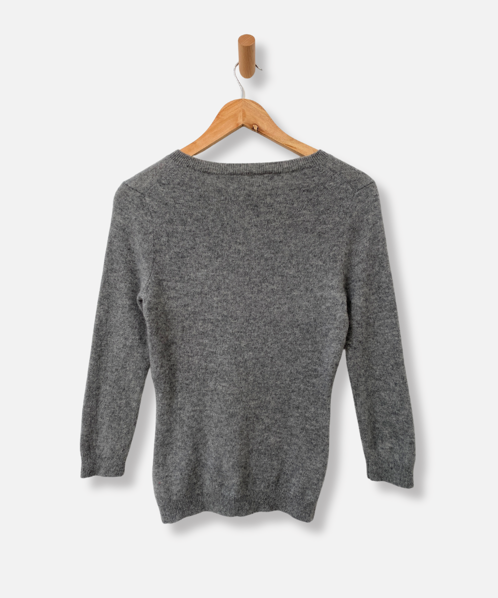 Secondhand cashmere jumper