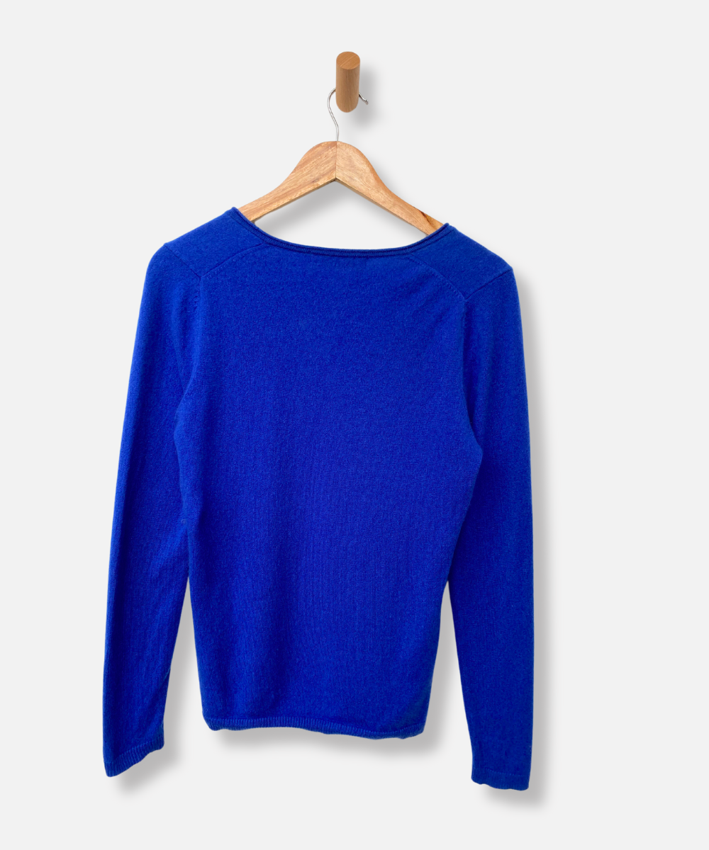 Secondhand cashmere jumper