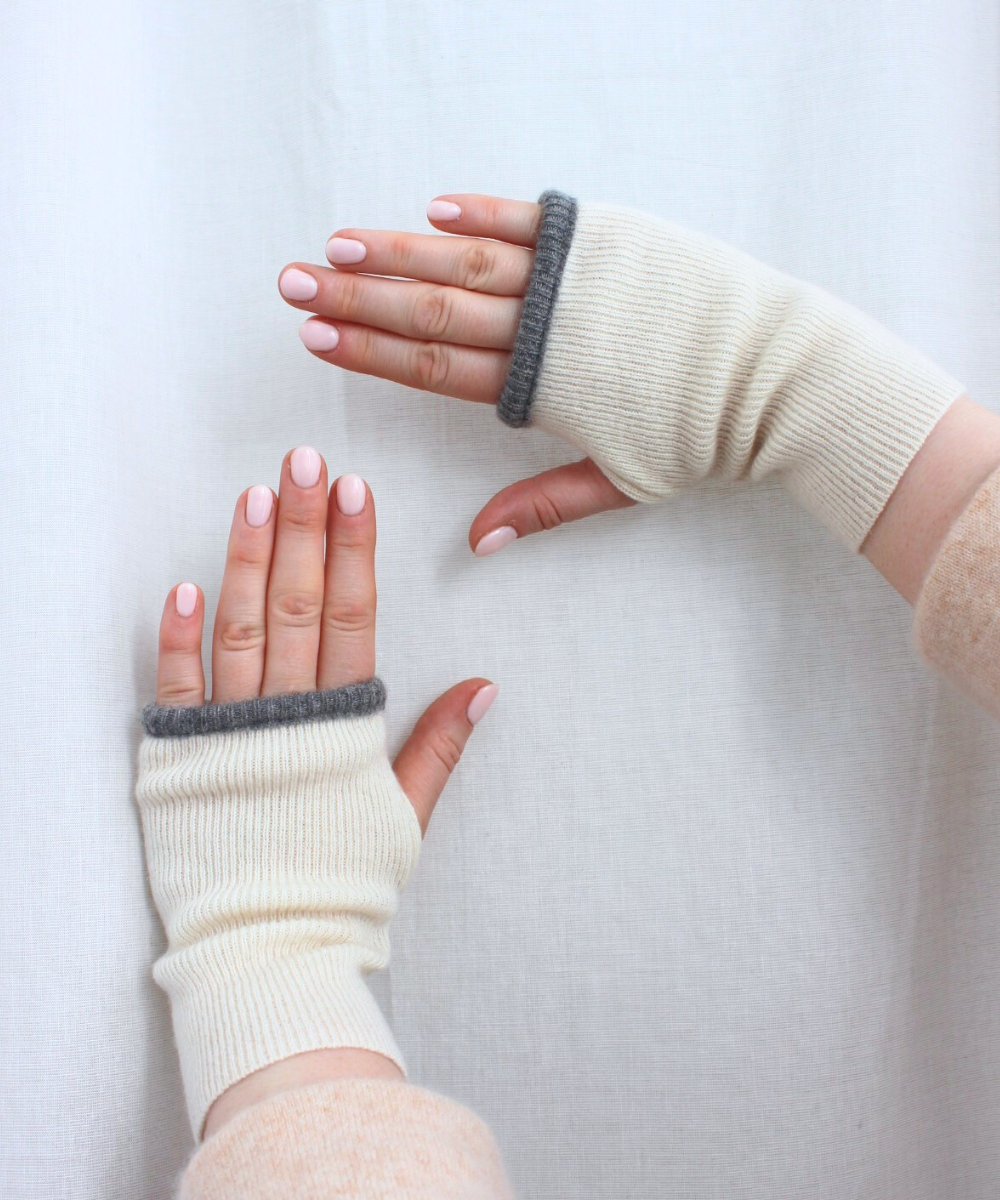 Reclaimed cashmere hand warmers