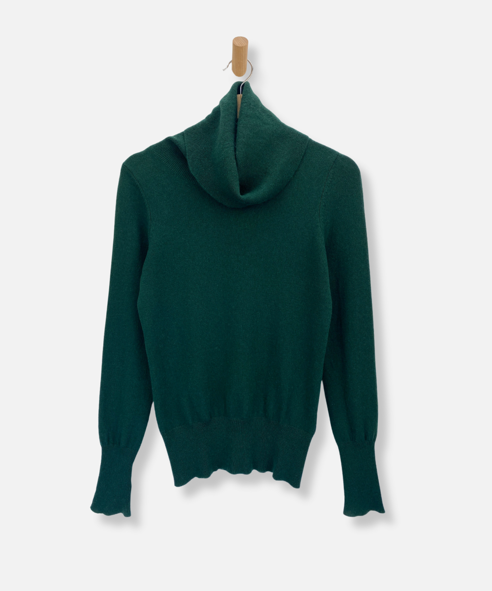 Secondhand cashmere jumper