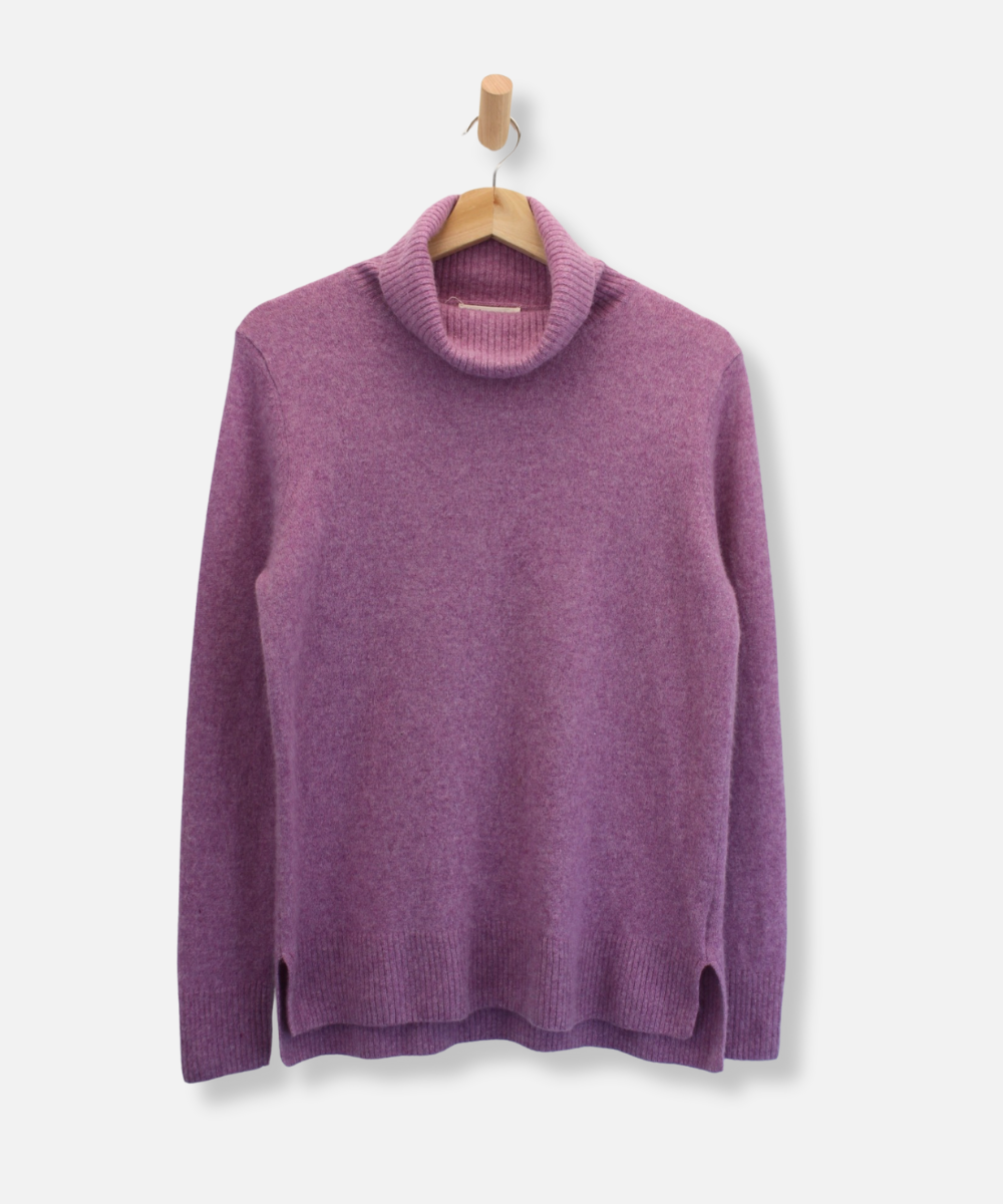 Secondhand cashmere jumper