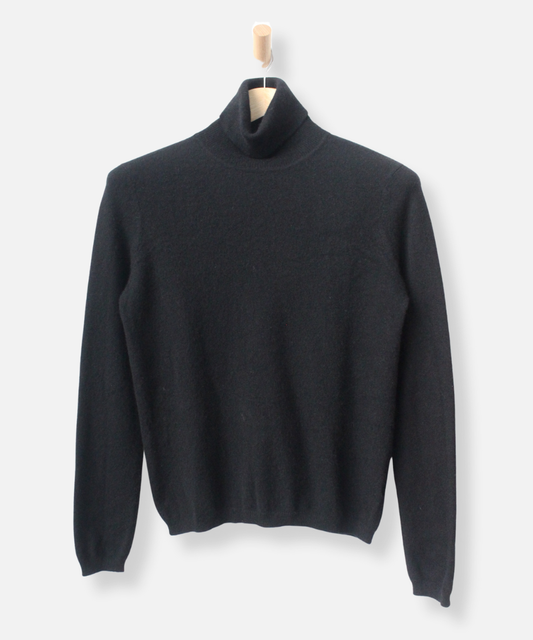 Secondhand cashmere jumper