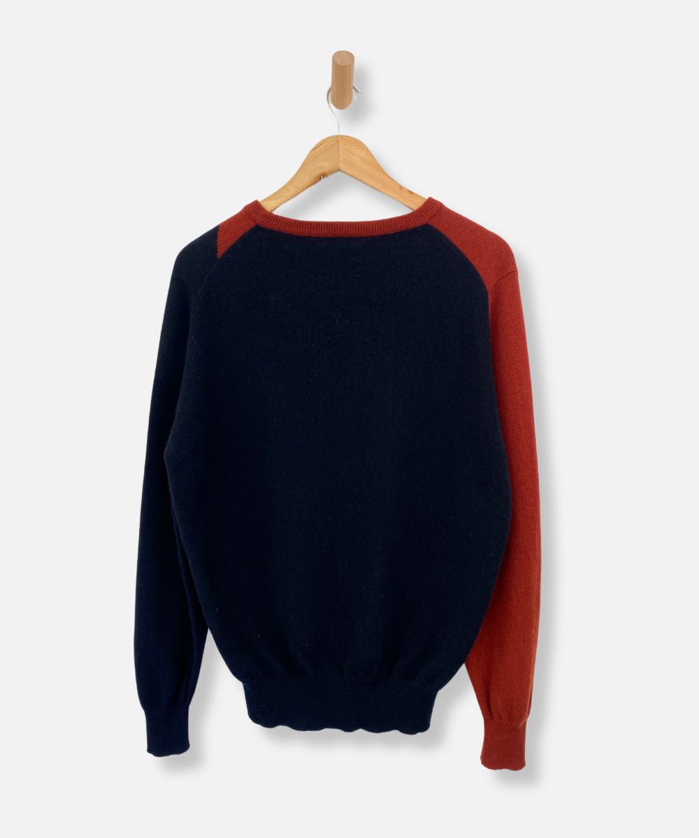 Secondhand cashmere jumper