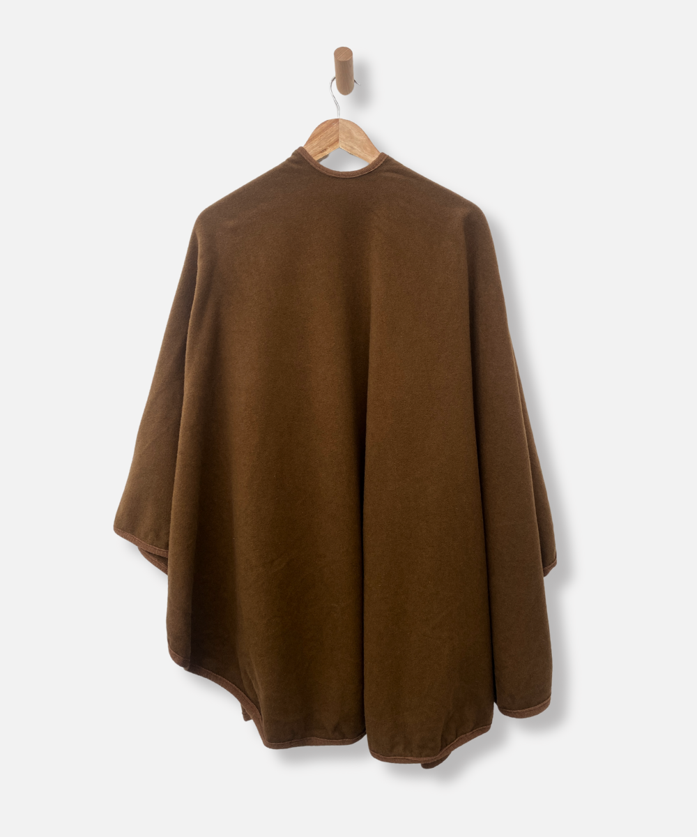 Secondhand cashmere and wool cape