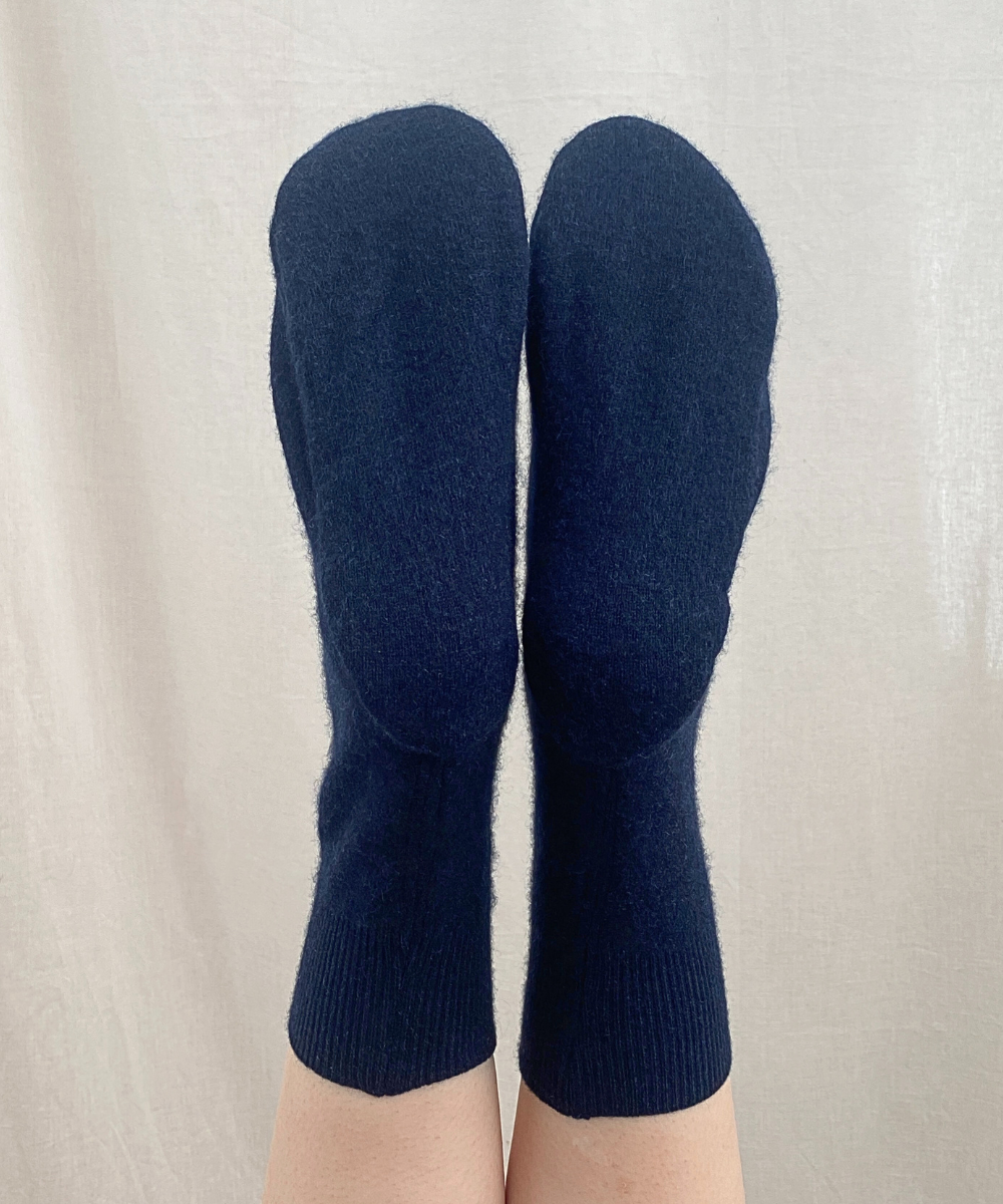 Reclaimed cashmere bed socks