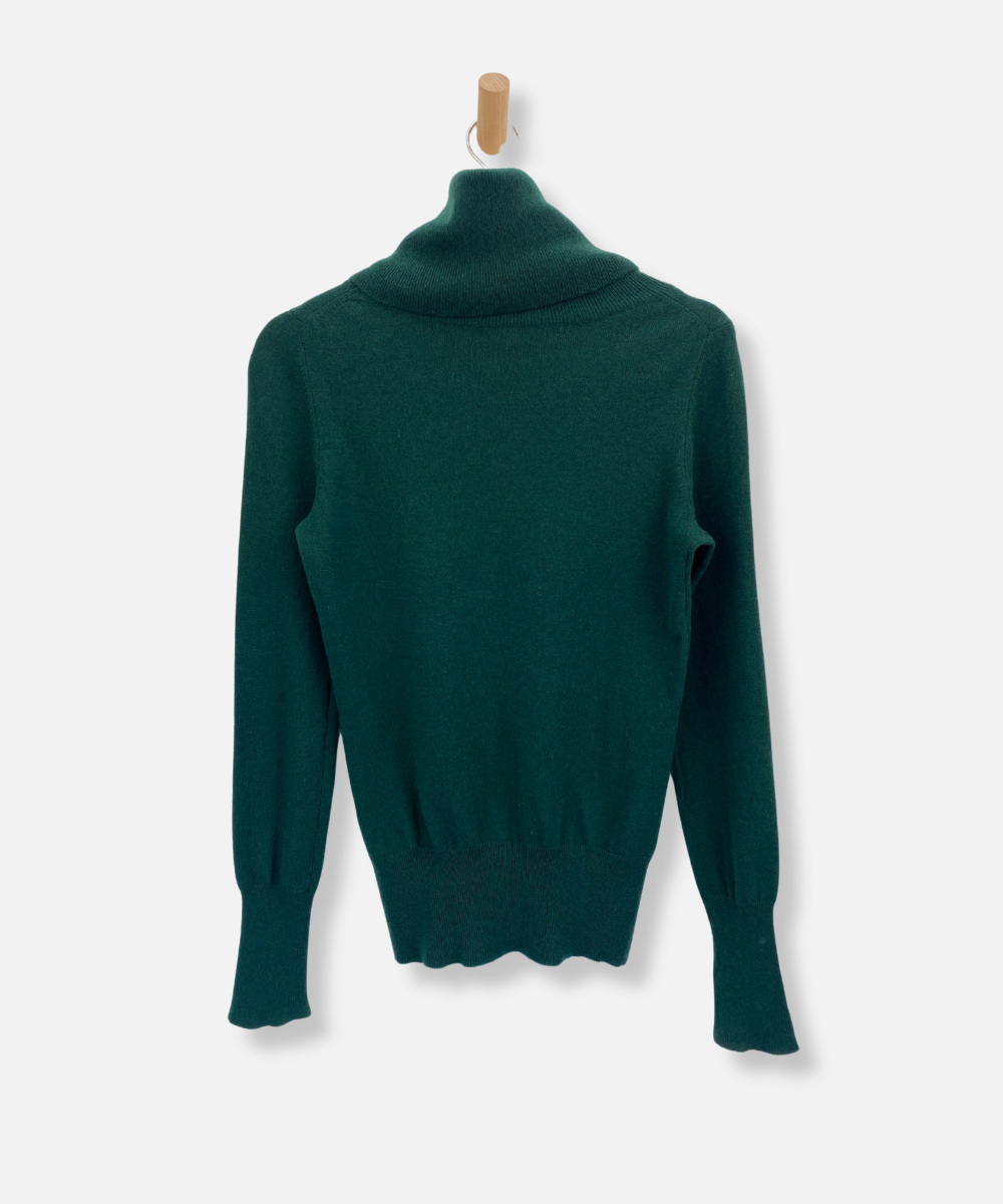 Secondhand cashmere jumper