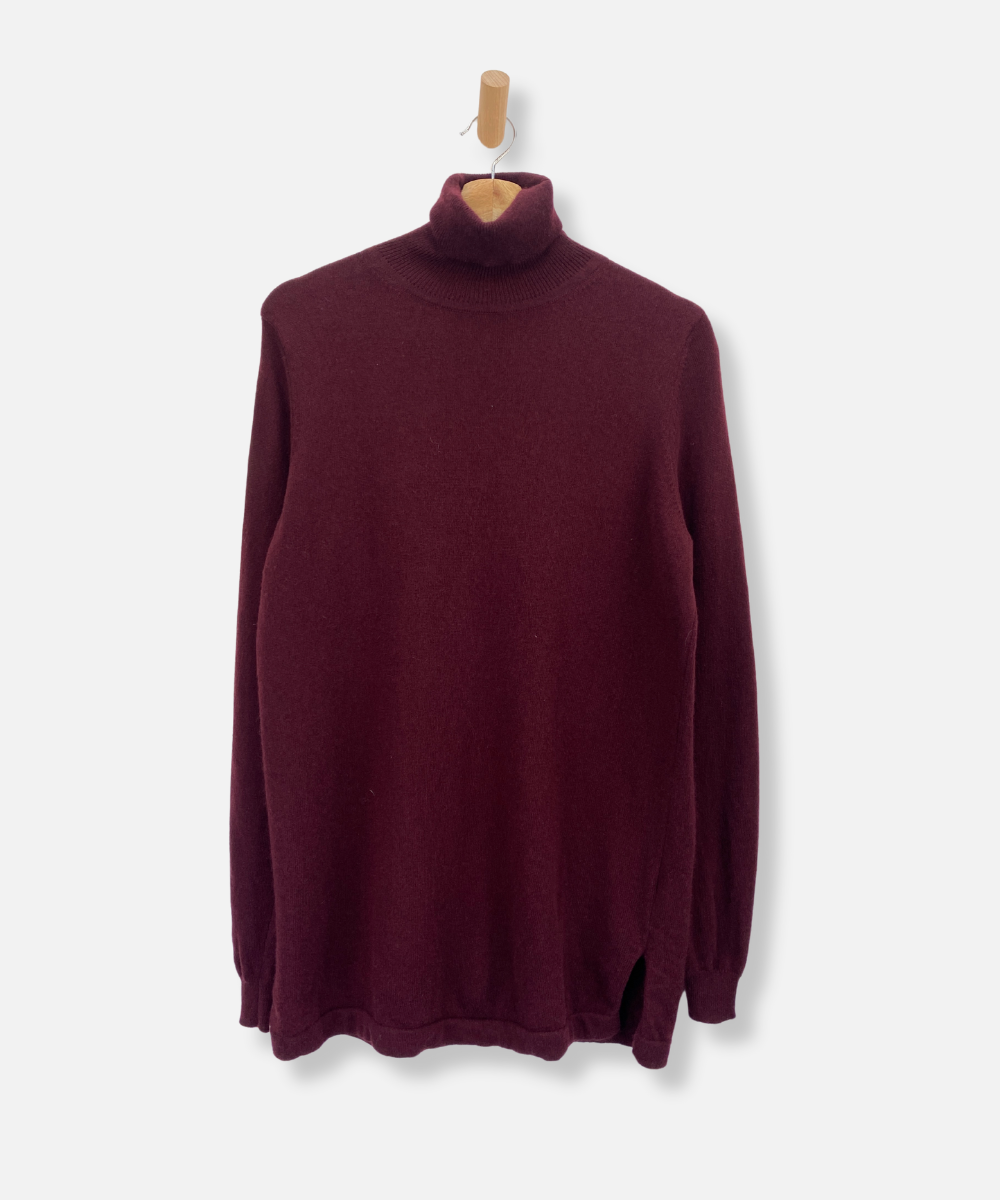 Secondhand cashmere jumper