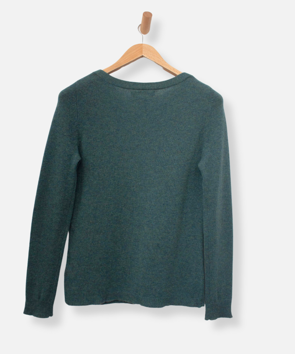 Secondhand cashmere jumper