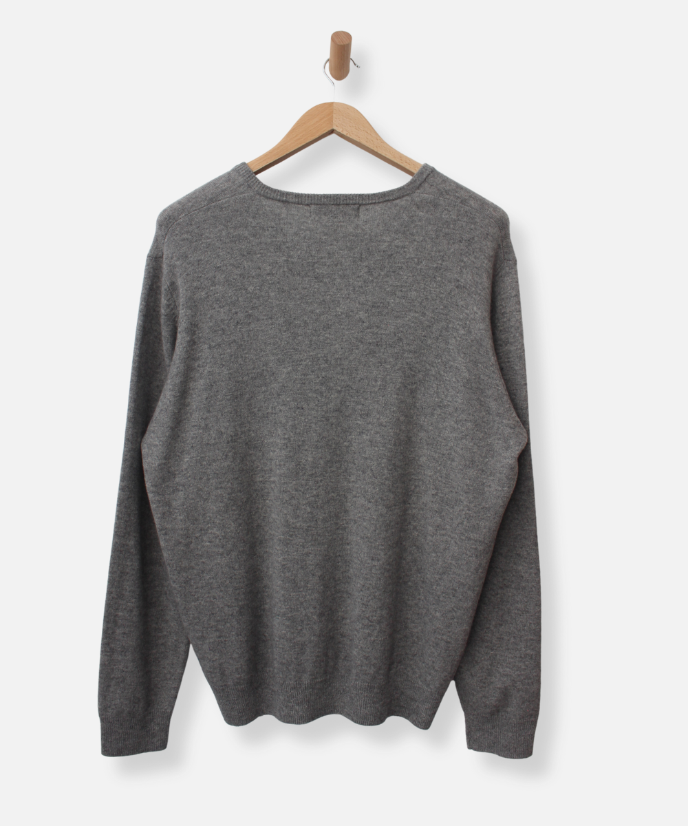 Secondhand cashmere jumper