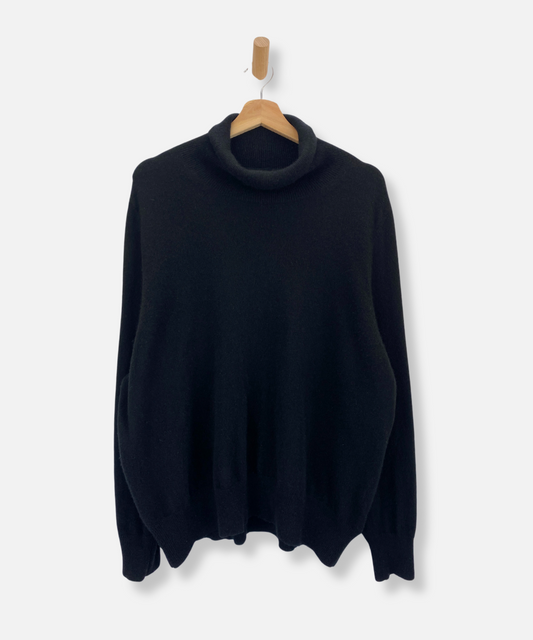 Secondhand cashmere jumper