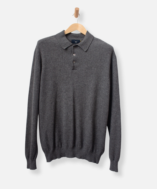 Secondhand cashmere jumper