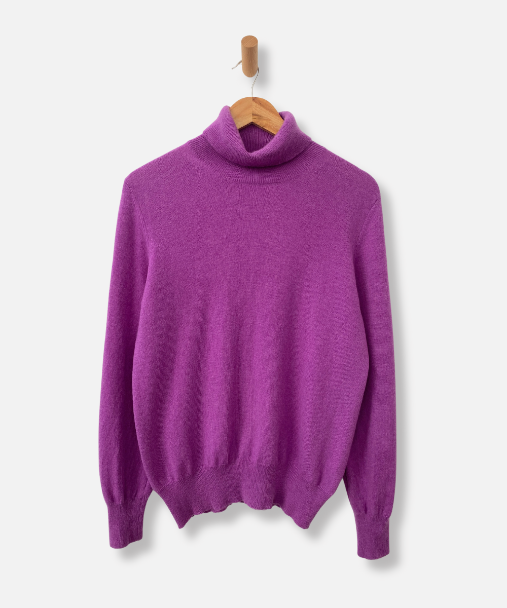 Secondhand cashmere jumper