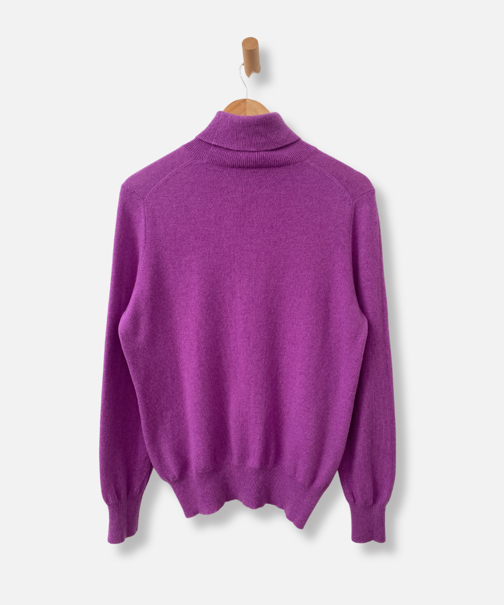 Secondhand cashmere jumper