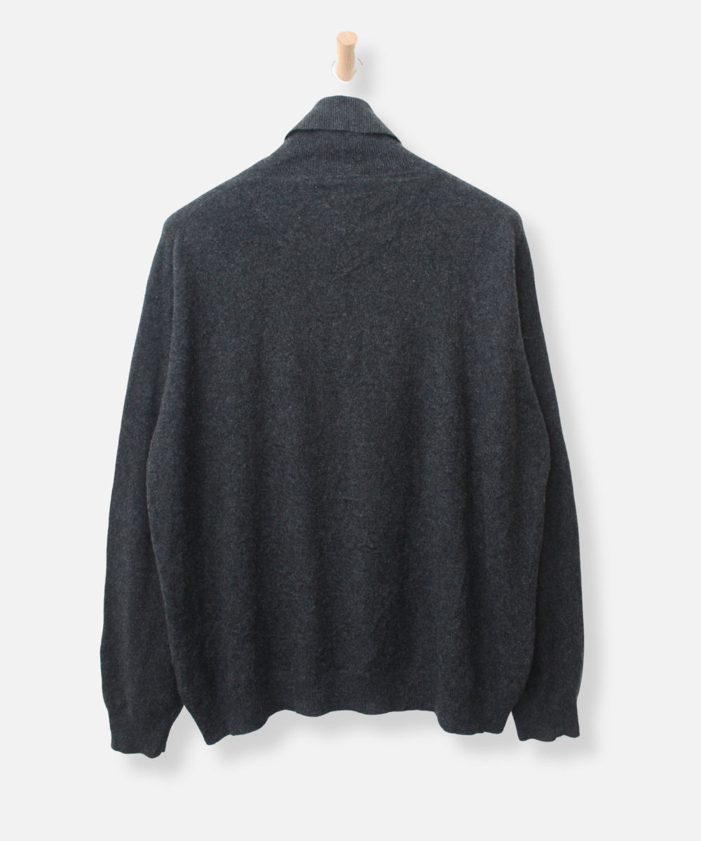 Secondhand cashmere jumper
