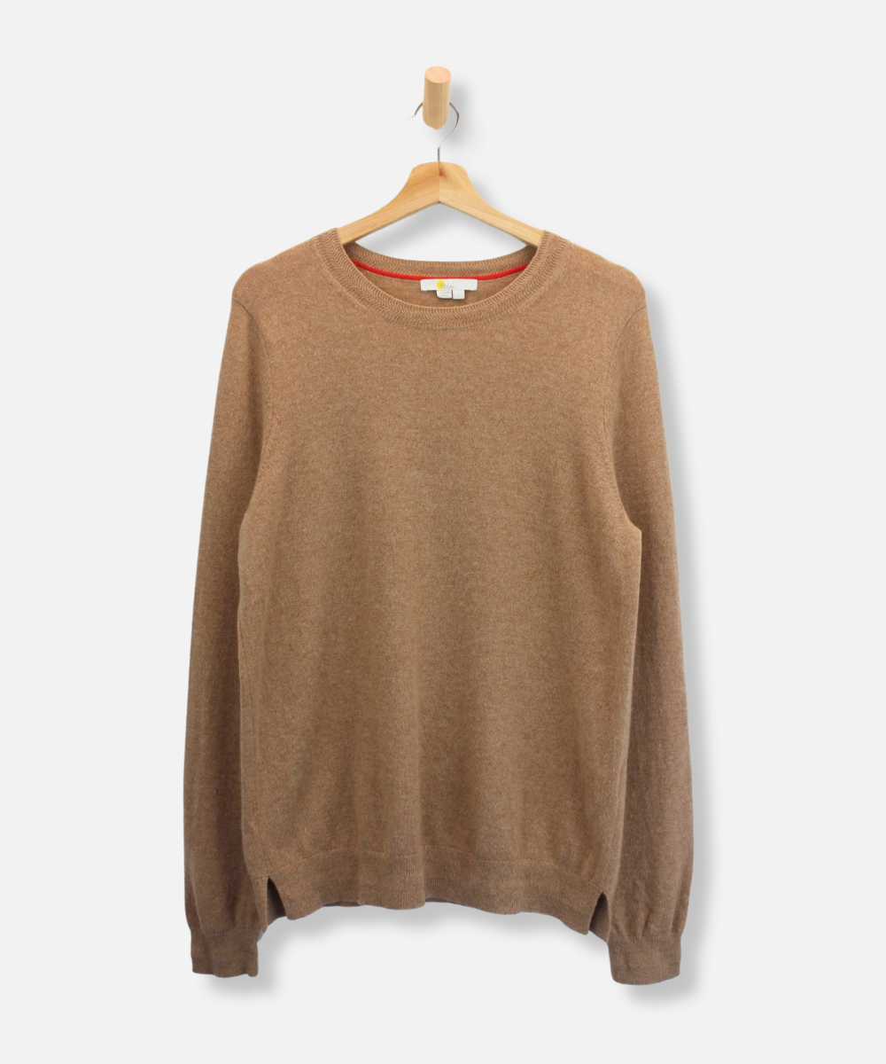 Secondhand cashmere jumper