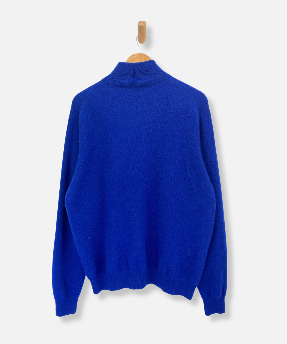 Secondhand cashmere jumper