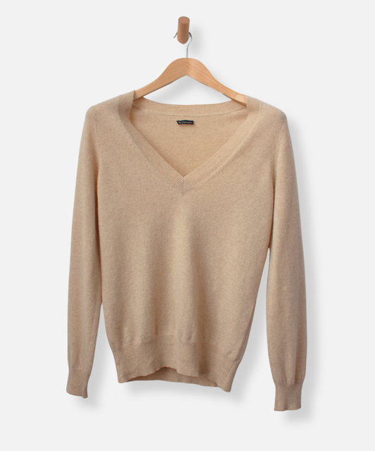 Secondhand cashmere jumper