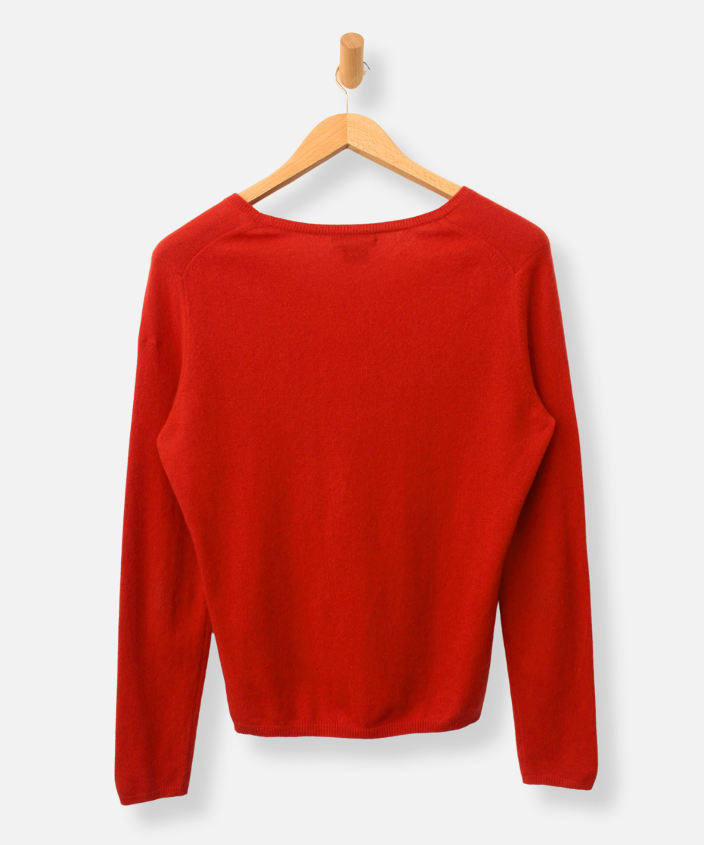Secondhand cashmere jumper