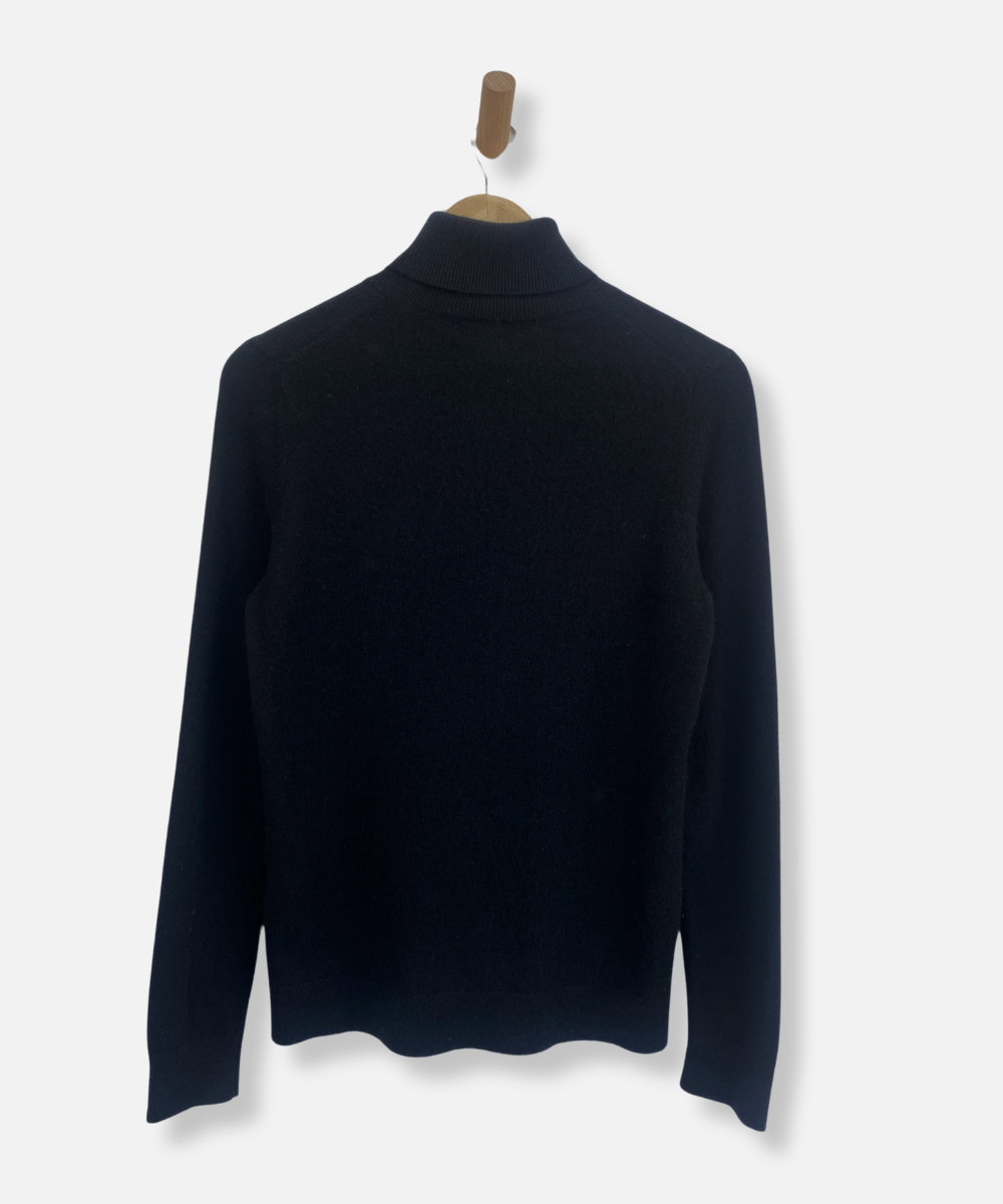 Secondhand cashmere jumper