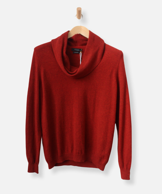 Secondhand cashmere jumper