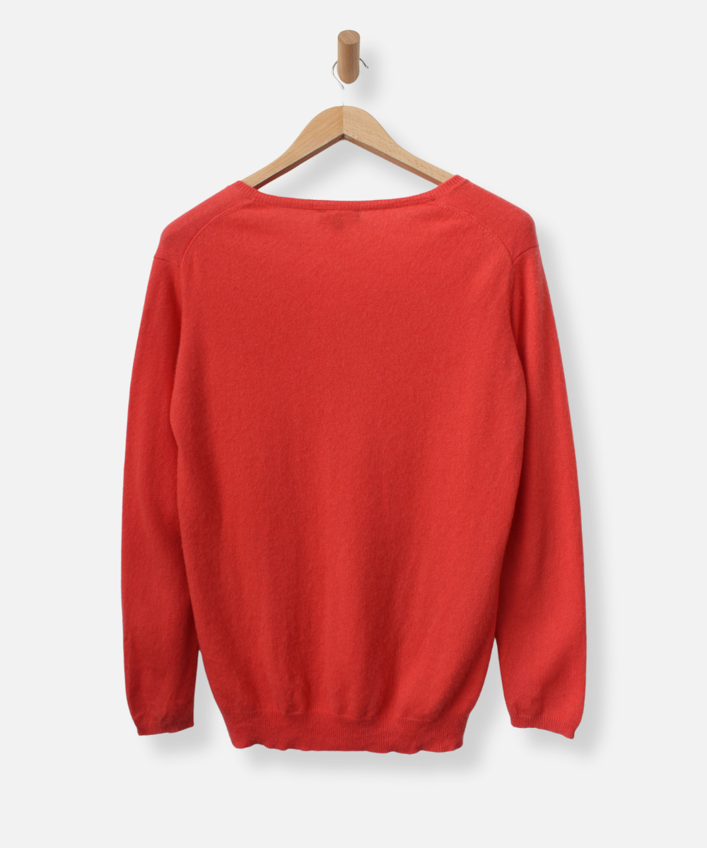 Secondhand cashmere jumper
