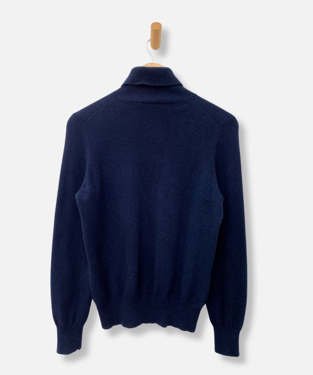 Secondhand cashmere jumper