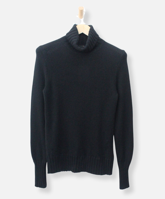 Secondhand cashmere jumper