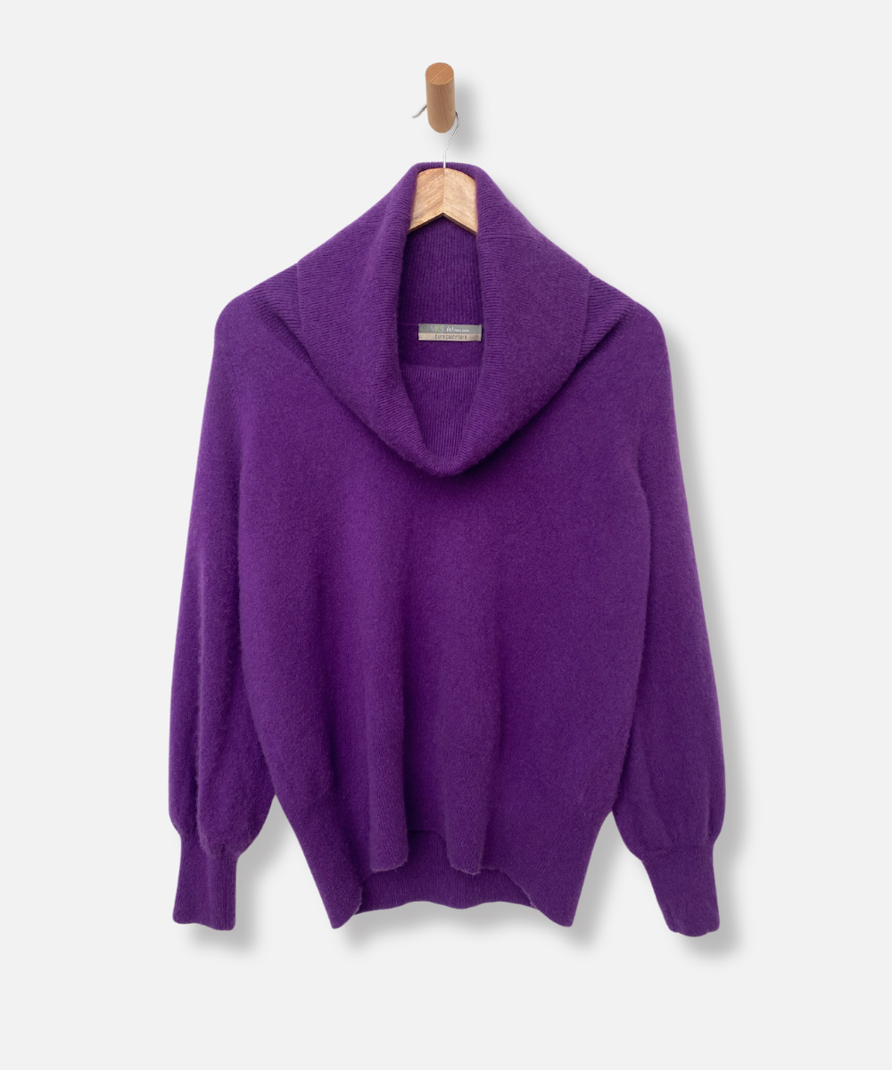 Secondhand cashmere jumper