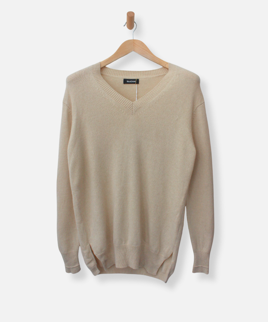 Secondhand cashmere jumper