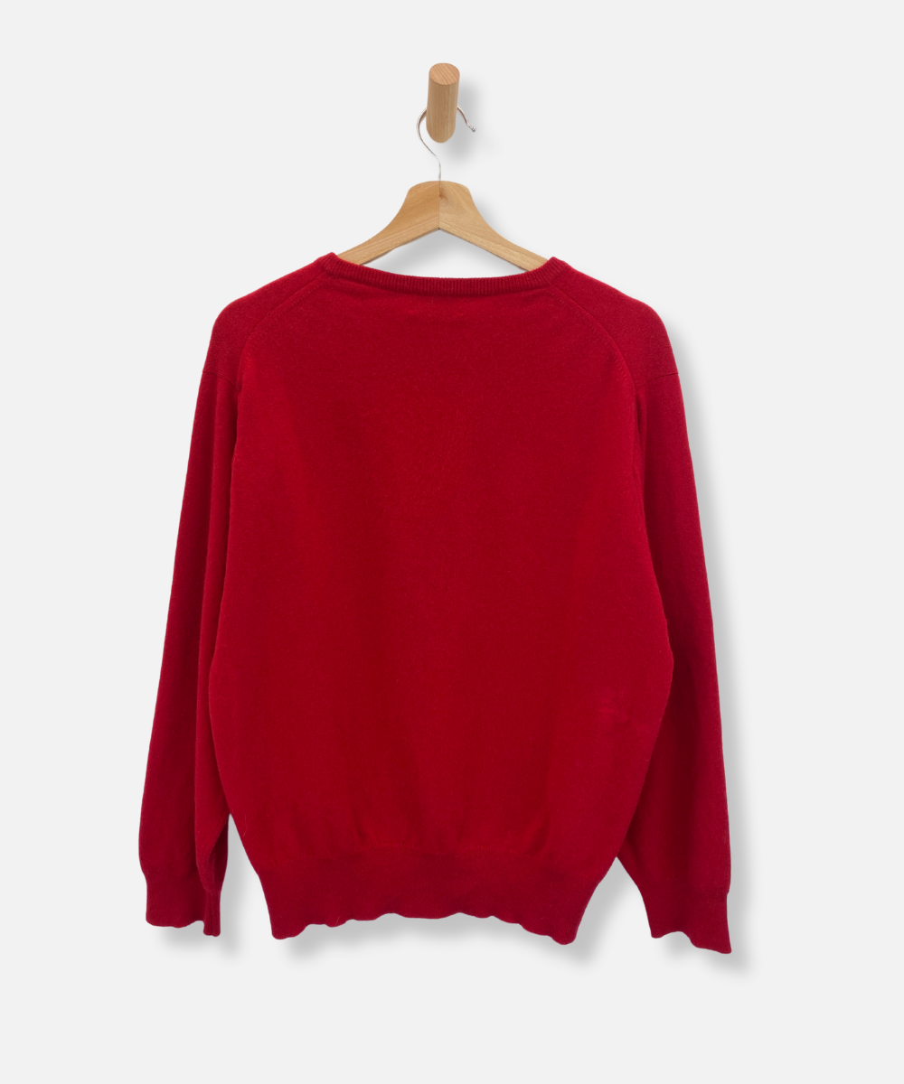 Secondhand cashmere jumper