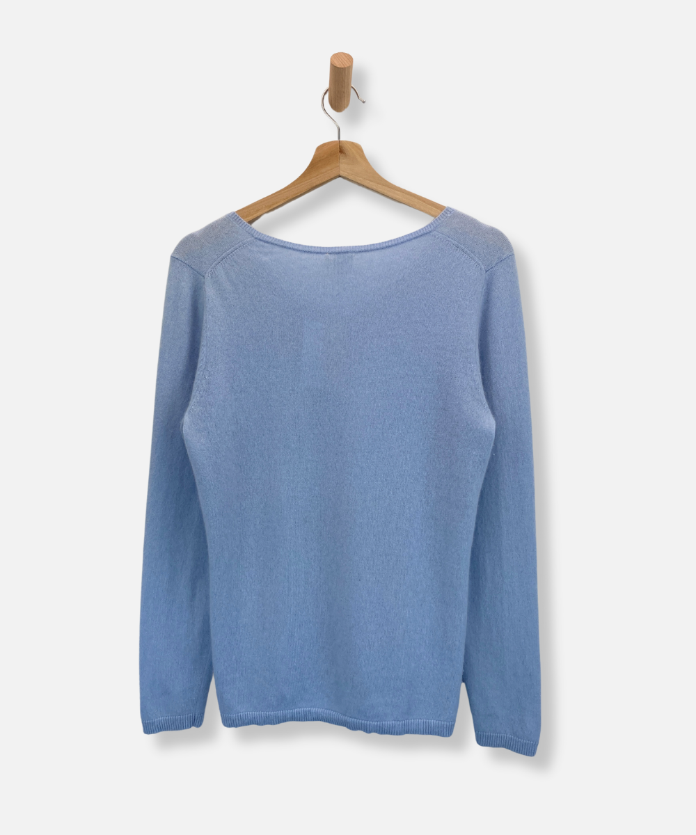 Secondhand cashmere jumper