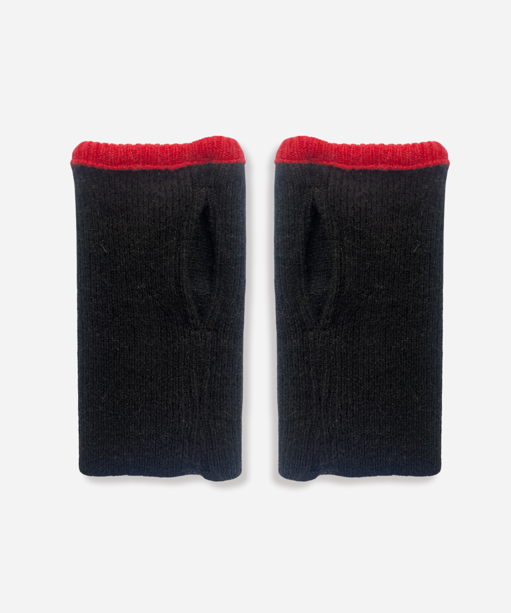 Recycled cashmere hand warmers